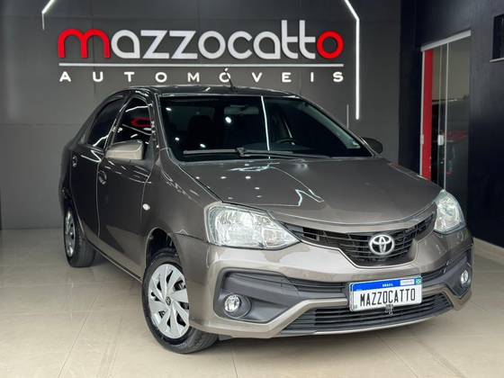 TOYOTA ETIOS 1.5 X SEDAN 16V FLEX 4P AUTOMÁTICO TOYOTA ETIOS 1.5 X SEDAN 16V FLEX 4P AUTOMÁTICO
